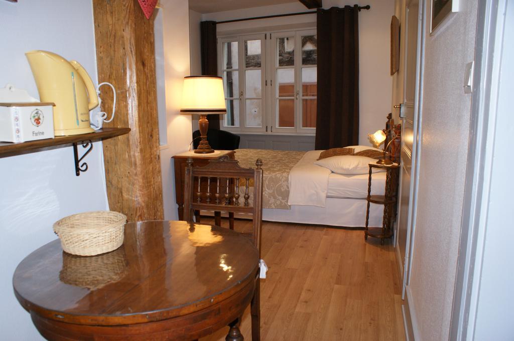Location "Charme" Apartment Риквир Стая снимка